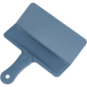 Foldable Chain Oiling Tool with Splash Guard and Ergonomic Handle for Bikes - Picture 1 of 9