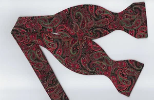 Christmas Bow tie, Red & Green Paisley, Metallic Gold, Holiday, Self-tie Bow tie - Picture 1 of 5