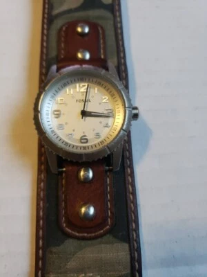 Fossil коричневый Cami военные манжеты мужские часы 20 мм ушки JR9925 новый аккумулятор читать  - Изображение 1 из 4