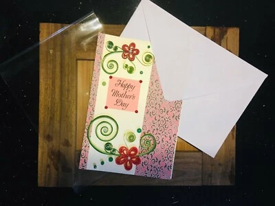 Tarjeta del Día de la Madre Quilling Papel Hecho a Mano Color Rosa con Cubierta Ocasión Especial Foto 1 de 3