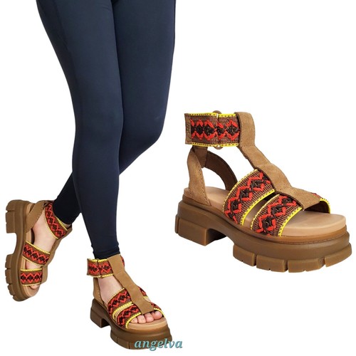 Sandali Ugg Ashton heritage plateau trecciata plateau castagno ricamato pelle scamosciata grossa