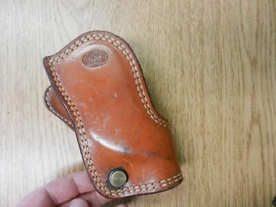 Fundas personalizadas Ted Blockers estampadas a la derecha F.S.M. Gov't cuero marrón usado Foto 1 de 4