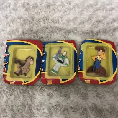 Toy Story 2 General Mills Lote de 3 Adornos De Colección 1999 Woody, Buzz, Bullseye Foto 1 de 4