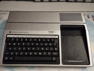 TEXAS TI-99/4A - Bild 1 von 7