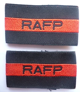  MATCHED PAIR OF RAF POLICE SHOULDER TITLES. - Picture 1 of 1