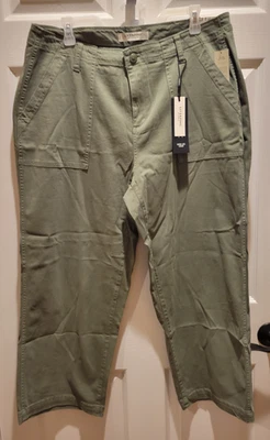 Pantalón corto Liverpool Los Angeles para mujer verde oliva pierna ancha 16W nuevo Foto 1 de 4