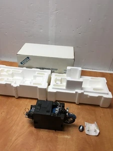 Danbury Mint 1:10 Scale 1948 Indian Chief Motorcycle Die Cast with Box READ - Picture 1 of 19