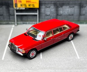Coche de metal fundido a presión modelo clásico de lujo TG GOC 1:64 rojo 230e v123 - Imagen 1 de 8