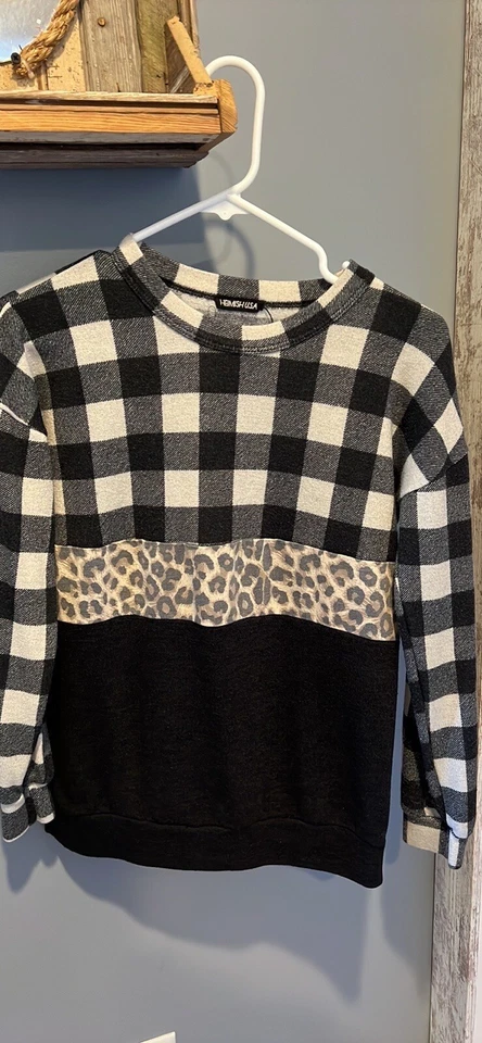 Womens Buffalo Check And Leopard Sweater Size Small - Image 1 of 1