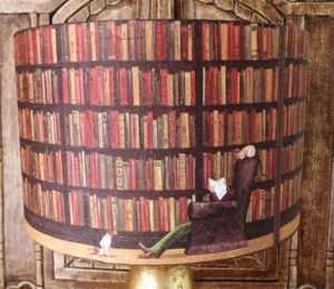 Pantalla de lámpara Old Library, academia oscura, gato y perro   - Imagen 1 de 3