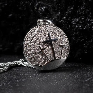 Plata Plata Pequeño Hip Hop Mini Iced Cz Tres Cross Colgante Y Collar De Cuerda - Imagen 1 de 4