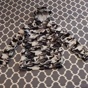 Boy's Under Armour Fleece Camo Printed Hoodie Size Medium  - Picture 1 of 8