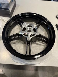 54111-10G20-019 Suzuki Burgman rueda delantera negra OEM NUEVO - Imagen 1 de 2