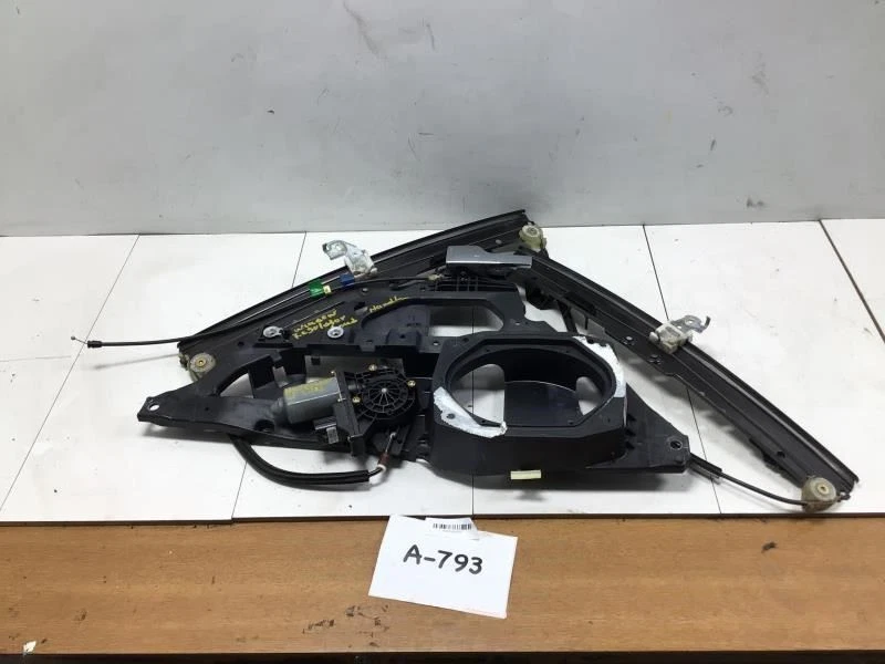 Lincoln Navigator 2003 regulador de ventana de puerta del conductor delantero izquierdo motor y transportista  Foto 1 de 4