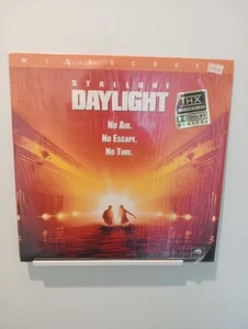 Daylight - Sylvester Stallone Laserdisc Movie LD Rare NTSC Action 1996  - Picture 1 of 1