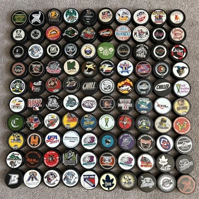 ENORME LOTE DE 100 DISCOS DE HOCKEY NHL AHL CHL WPHL IHL AJHL OHL ECHL Foto 1 de 4