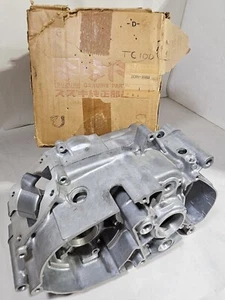 NEW 1973-1977 Suzuki TC100 Engine Motor Crankcase Crank Case Cases 11300-25861 - Picture 1 of 15