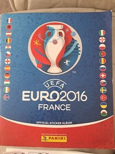 2016 UEFA EURO 2016 Album Adesivi Panini con Adesivi Usati  - Foto 1 di 3