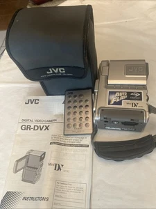 Vintage JVC GR-DVX Videokamera mit Tasche. Fernbedienung. Englische Broschüre Anleitung. - Bild 1 von 8