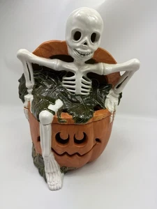Bote iluminado esqueleto Jack-O-Lantern de cerámica vintage de Halloween 1992 12x9  - Imagen 1 de 9