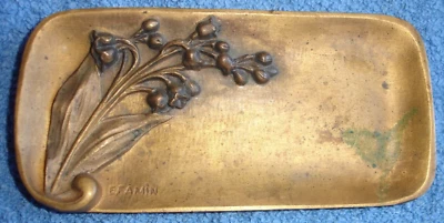 Ancien Cendrier, Vide Poche, Bronze signé E. Famin, Décor avec un Brin de Muguet - Photo 1/3