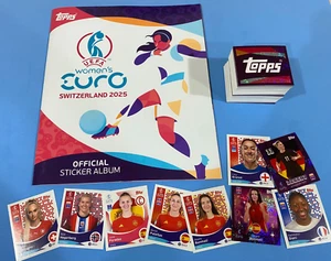 Topps Women's EURO EM 2025 Switzerland - Set completo 308 Stickers + Album vuoto - Imagen 1 de 1