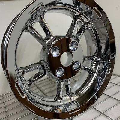 Rueda cromada deslizante trasera Harley 2014-23 pequeña mancha cambio de llanta Foto 1 de 4