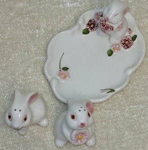 Avon Bunny Salt/Pepper Shakers & Candy dish Set Rabbit Figurine 1983 Whimsical - Picture 1 of 12
