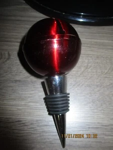 Pier 1 Imports Holiday Red Jingle Bell Bottiglia Tappo Vino - Foto 1 di 4