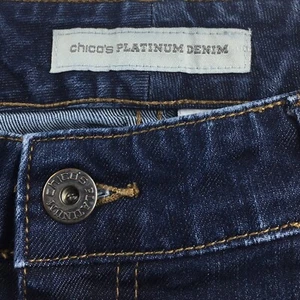 Chico's Platinum Ultimate Fit Damen Jeans Größe 1 (6) dunkle Waschung mittlerer Bund - Bild 1 von 6