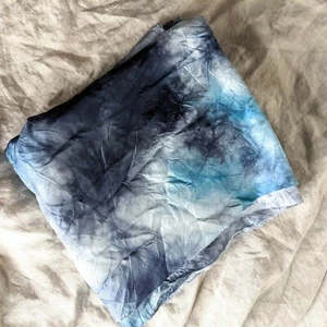 100% pure Silk Twill hand dyed shibori tie dye navy blue turquoise boho 70s look - Picture 1 of 7