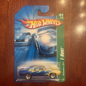 2006 HOT WHEELS TREASURE HUNT #1/12 69' PONTIAC GTO BLUE/YELLOW NIP FREE SHIP - Picture 1 of 3