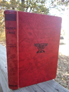 Oliver Twist HC Book Red Art-Type Edition Books, Inc. Collectible Staging Decor - Bild 1 von 9