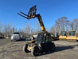 2018 Caterpillar TH255C 5.5K Telescopic Reach Forklift Cab Telehandler bidadoo - Picture 1 of 12