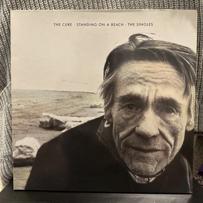 The Cure Standing On A Beach The Singles NEAR MINT Vinyl LP 1986 Fiction Records - Bild 1 von 4