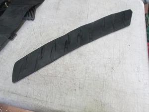 2002 - 2013 Honda FSC 600 Silver Wing Factory Right Footrest Cover Rubber - Picture 1 of 2