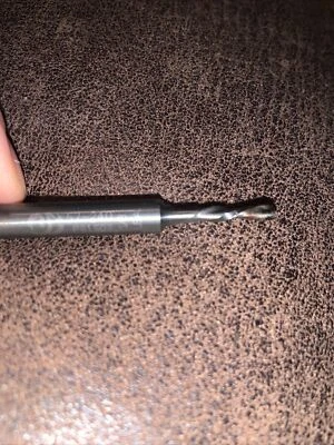 ENRUTADOR DE MADERA ESPIRAL DE CORTE DESCENDENTE DE CARBURO ONSRUD 57-240 1/8" (.1250") Foto 1 de 2