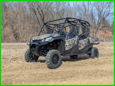 2025 Honda Pioneer 1000-6 Crew Deluxe New - Image 1 of 4