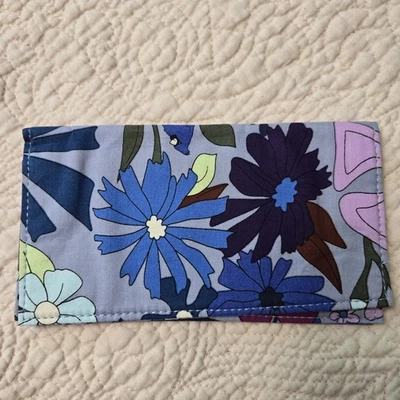 Vera Bradley Checkbook Cover Bengal Lily Quilted Cotton Lightweight NWT  - Image 1 of 3