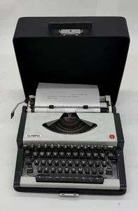 Gray Unis TBM De Luxe, Vintage Portable Manual Typewriter in Original Case. - Picture 1 of 14