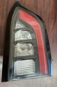 2019-2023 Jeep Cherokee Left Liftgate Lamp - Picture 1 of 1