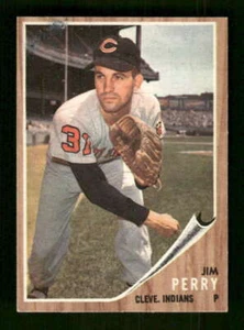 Topps 405 Jim Perry 1962 en muy buen estado (primer arriba izquierdo) BXCP35 - Imagen 1 de 2