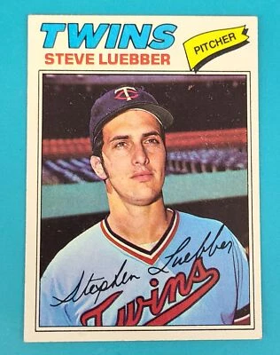 1977 Topps #457 Steve Luebber Minnesota Twins BASEBALL Card 8C - Image 1 of 2