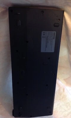 Toshiba PA5116E-1PRC Hi-Speed Port Replicator III No PSU - Image 1 of 4