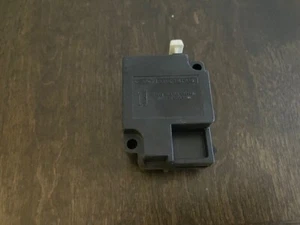 1986-92 Ford Thunderbird/Cougar Fuel Inertia Switch - Original - NOS - Picture 1 of 6