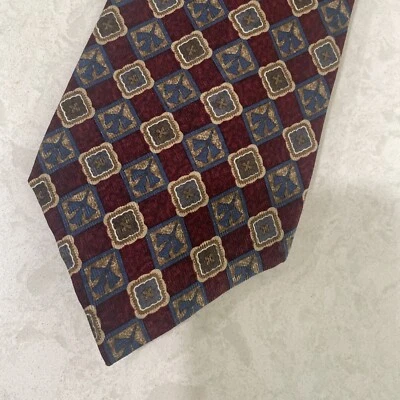 Guess American Classics Men Silk Neck Tie Classic Fit Navy Blue - Image 1 of 4