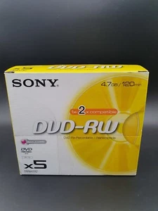 SONY DVD-RW 5pk 4.7GB/120 Min DVD Re-Recordable DMW47A2 - New & Sealed Contents - Afbeelding 1 van 4