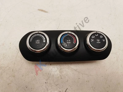 Jeep Renegade 2015-2019 Heater AC Control Switch Panel 07356377160 - Image 1 of 4
