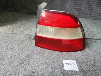 Оригинальный задний фонарь для Honda Accord 1994-1995 годов выпуска правый со стороны пассажира - Изображение 1 из 4