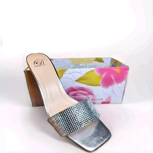 Retro Jeweled Silver Slide with Kitten Heel - Womens Size 8 - Delicious Shoes - Picture 1 of 7